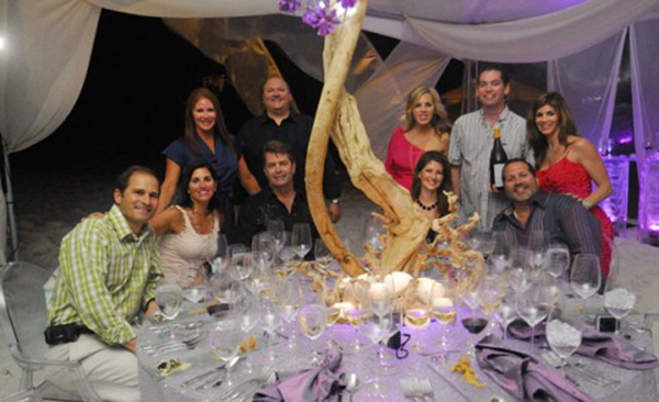 sum10_patron_dinner_russell_ayii42_001.jpg